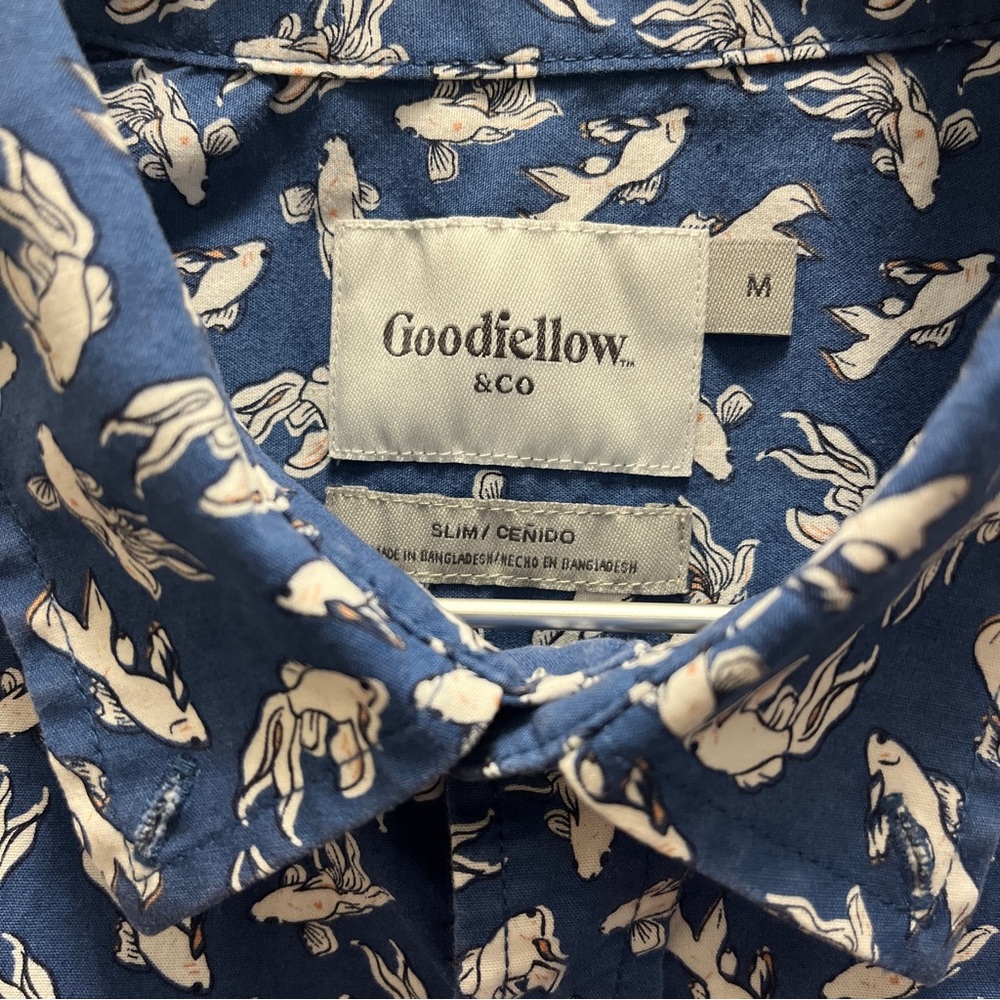Goodfellow Koi Fish Pattern Shirt Euc - image 2